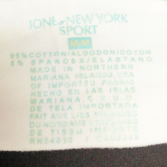 Jones New York Halter Top - Picture 5 of 5
